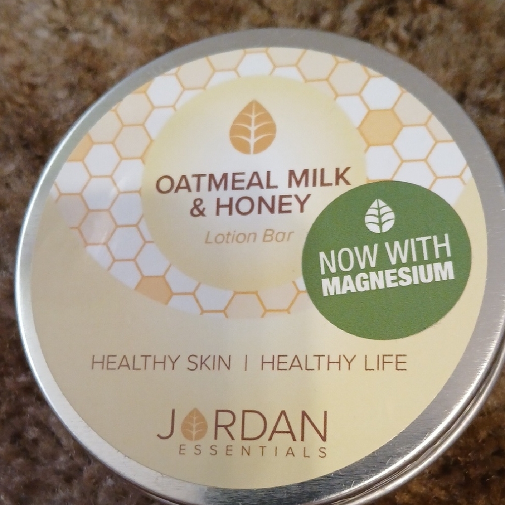 Essentials Oatmeal Milk & Honey Lotion Bar